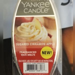 8/$25 yankee candle wax melts - sugared cinn apple